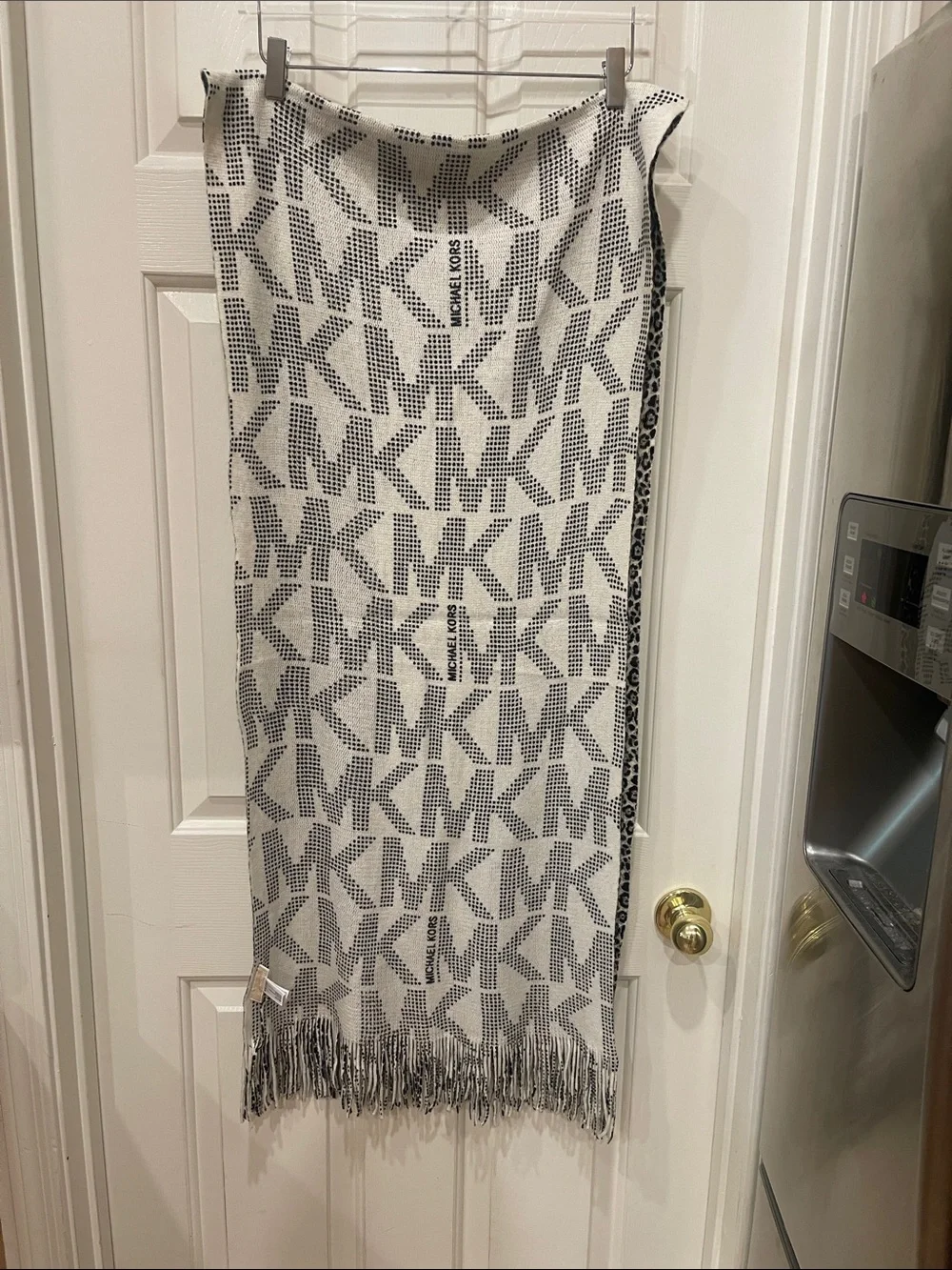 Michael Kors Black & White Logo Fringe Revisable Scarf 🧣